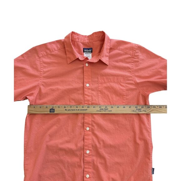 Patagonia Button Down Short Sleeve Shirt Men’s Medium Outdoors Casual - Picture 5 of 5